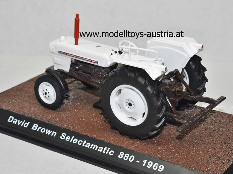 David Brown Selectamatic 880 1969 weiss 1:32