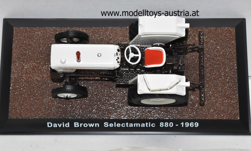 David Brown Selectamatic 880 1969 weiss 1:32