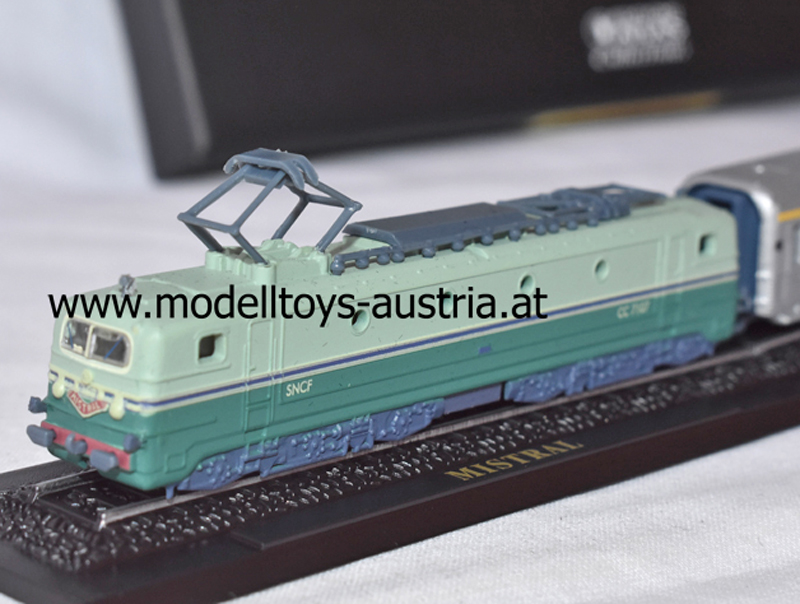 EDELWEISS / RHEINGOLD / FLIEGENDER HAMBURGER / SHINKANSEN / MIKADO / GOLDEN ARROW / MISTRAL / CORNI SK RIVIERA / HENSCHEL 1:220