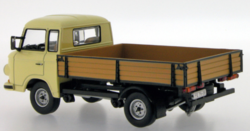 Barkas B1000 Pritschenwagen 1968 beige 1:43