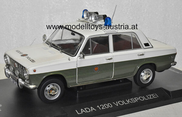 Lada 1200 / Fiat 124 1971 VOLKSPOLIZEI Polizei grün / weiss 1:18