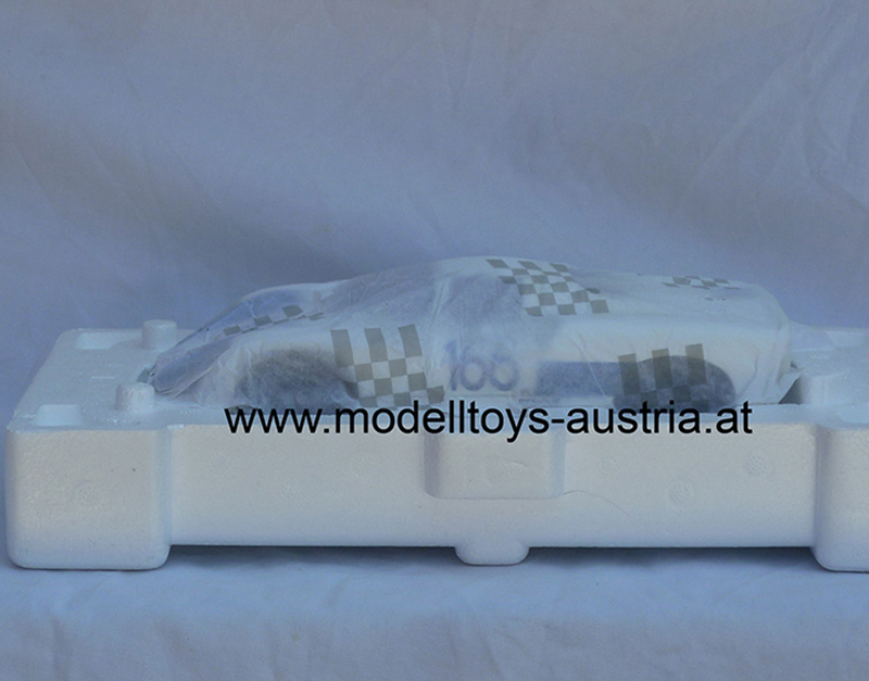 Porsche 910 1967 Targa Florio 3. Platz Vic ELFORD / Jochen NEERPASCH 1:18 Exoto