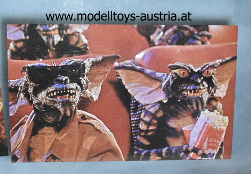 VW Käfer 1967 GREMLiNS mit Gismo 1:18