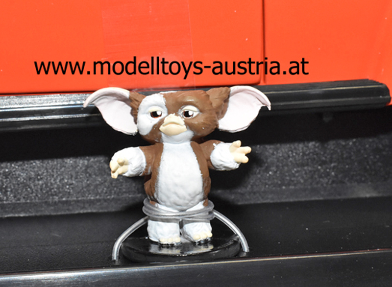 VW Käfer 1967 GREMLiNS mit Gismo 1:18