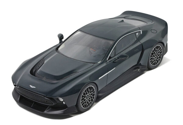 Aston Martin Victor V8 Coupe 2021 dunkelgrün 1:18