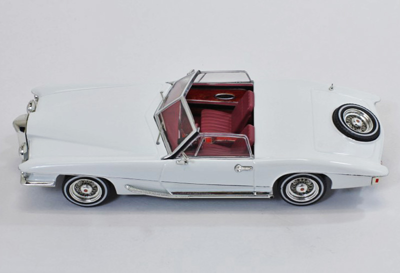 Stutz Blackhawk Cabrio 1971 weiss 1:43
