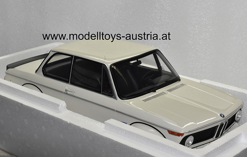 BMW 2002 E20 2002 Turbo 1974 weiss 1:12