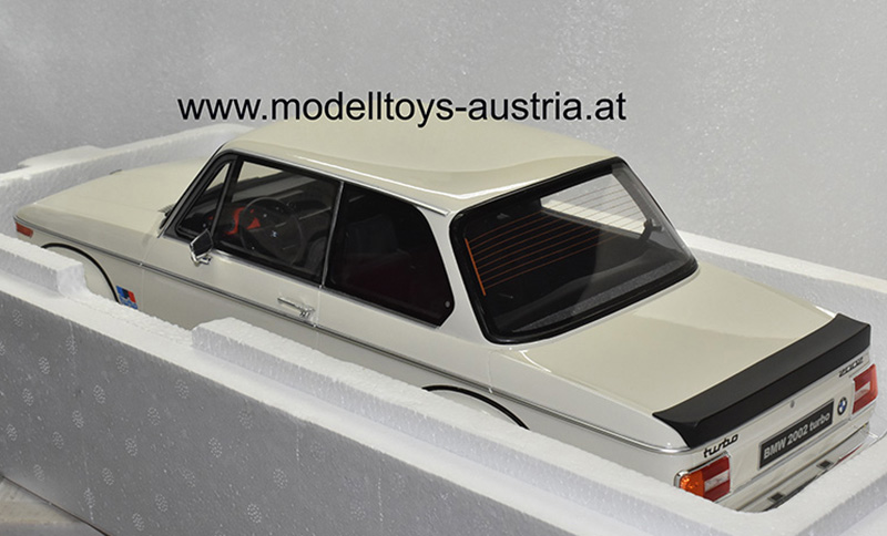 BMW 2002 E20 2002 Turbo 1974 weiss 1:12
