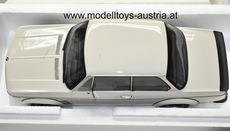 BMW 2002 E20 2002 Turbo 1974 weiss 1:12