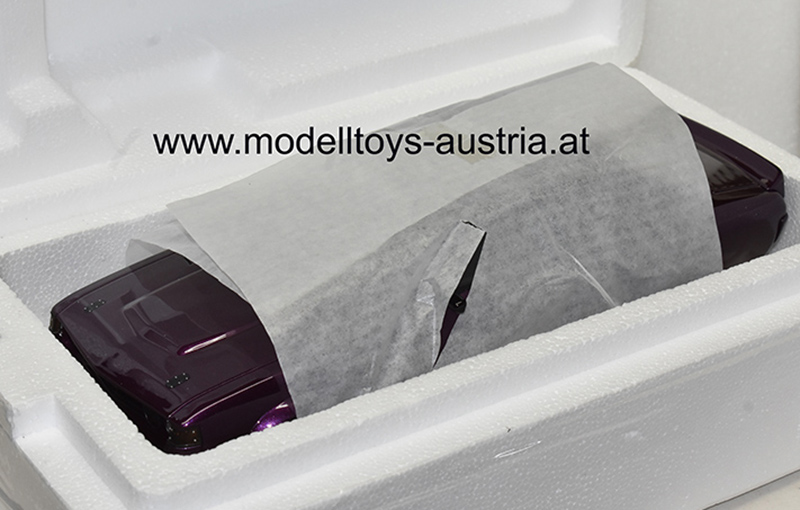 Toyota Celica TA22 RA24 Restomod Coupe violett 1:18
