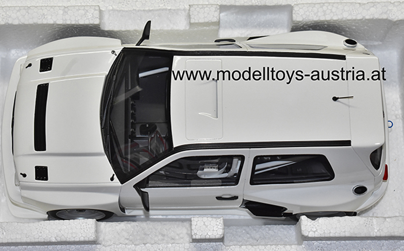 VW Golf III Golf 3 Limousine Khyzyl Saleem 2024 weiss 1:18