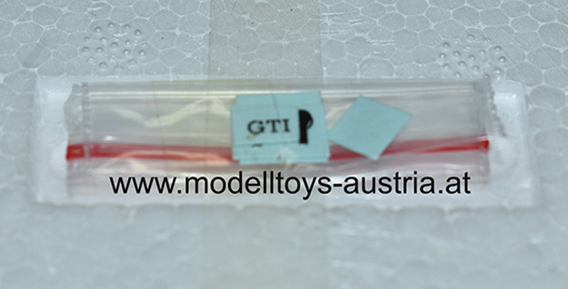VW Golf III Golf 3 Limousine Khyzyl Saleem 2024 weiss 1:18