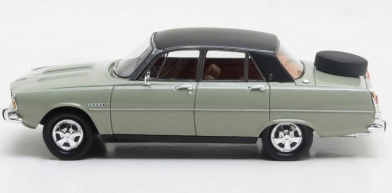 Rover 3500 P6b grün / schwarz 1:43