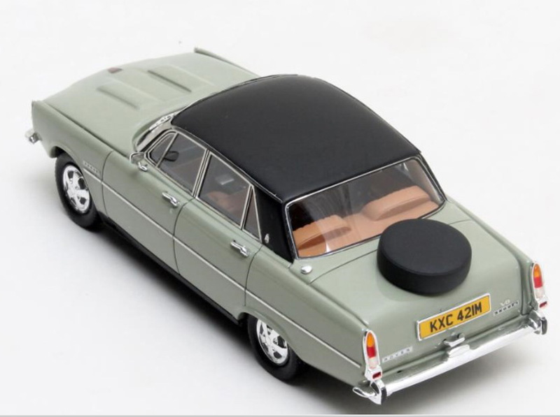 Rover 3500 P6b grün / schwarz 1:43