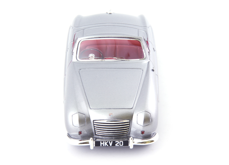 Triumph TR-X Cabrio 1950 grau metallik 1:43