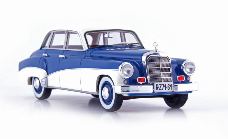 Wartburg Mercedes 170V Limousine 1956 blau mit weissem Dach 1:43