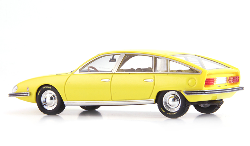 BMC 1800 Pininfarina 1967 gelb 1:43