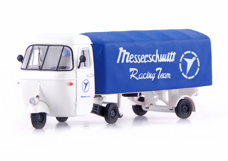 Piaggio Ape Pentaro Renntransporter MESSERSCHMITT blau / weiss 1:43