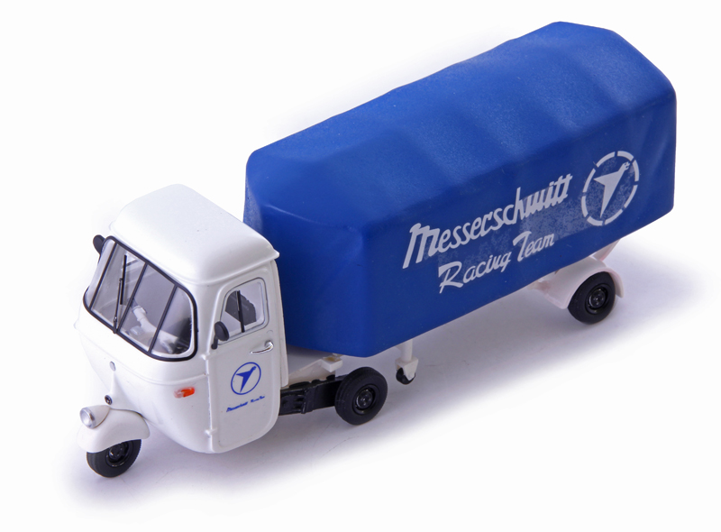 Piaggio Ape Pentaro Renntransporter MESSERSCHMITT blau / weiss 1:43