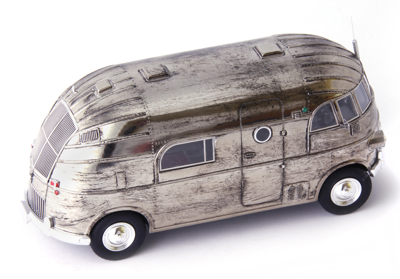 Hunt Hollywood House Car 1940 silber metallik 1:43 Wohnmobil