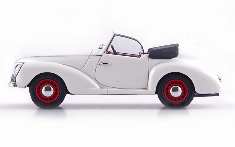 Aero Pony P750 Cabrio 1941 weiss 1:43