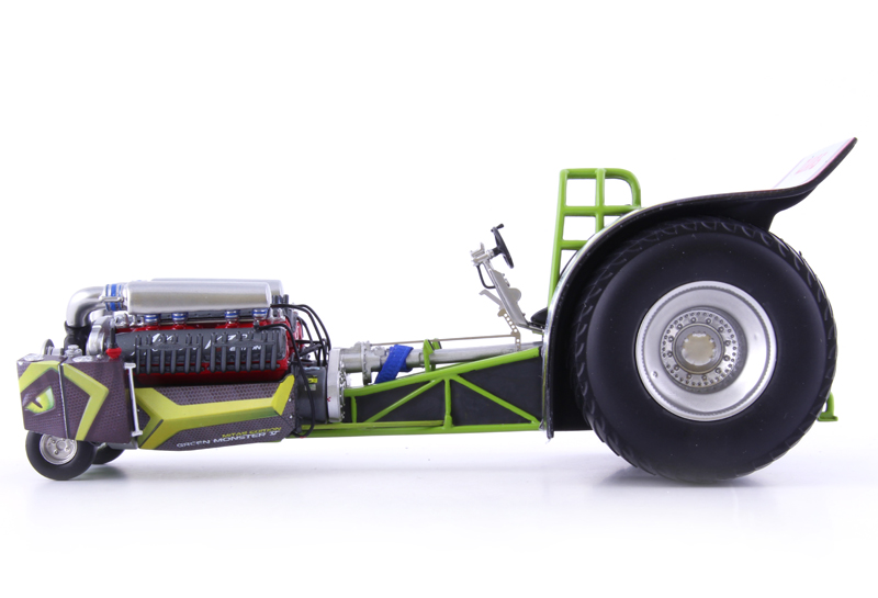 Green Monster Stage V Mitas Traktor 2016 1:32