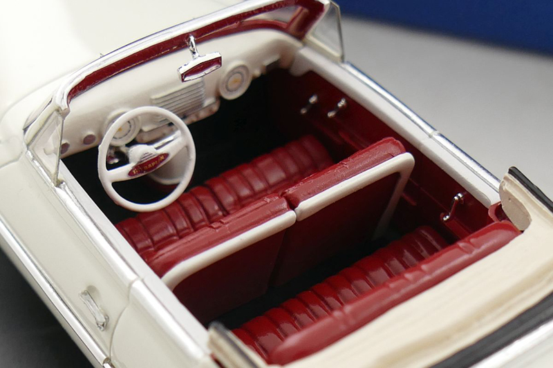 Tatra 600 Cabrio Sodomka 1949 weiss 1:43