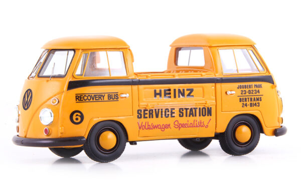 AutoCult Jahrbuch 2025 in DIGITALER Form + Modell VW Doppel T1  HEINZ 1:43