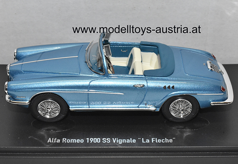 Alfa Romeo 1900 SS VIGNALE Cabriolet La Fleche 1955 hellblau metallik 1:43
