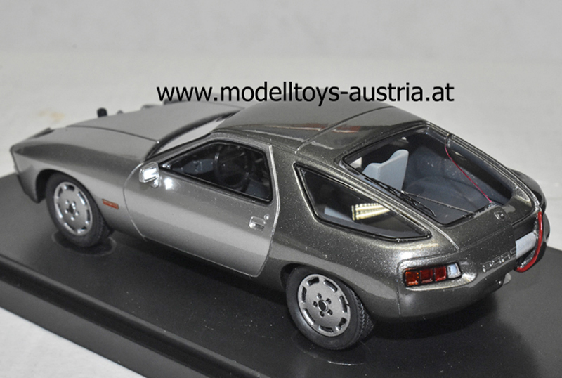 AutoCult Jahrbuch 2020 mit 184 Seiten UND Porsche 928 PES Typ 960 SCHNITTMODELL 1:43 Buch in Deutsch und Englisch