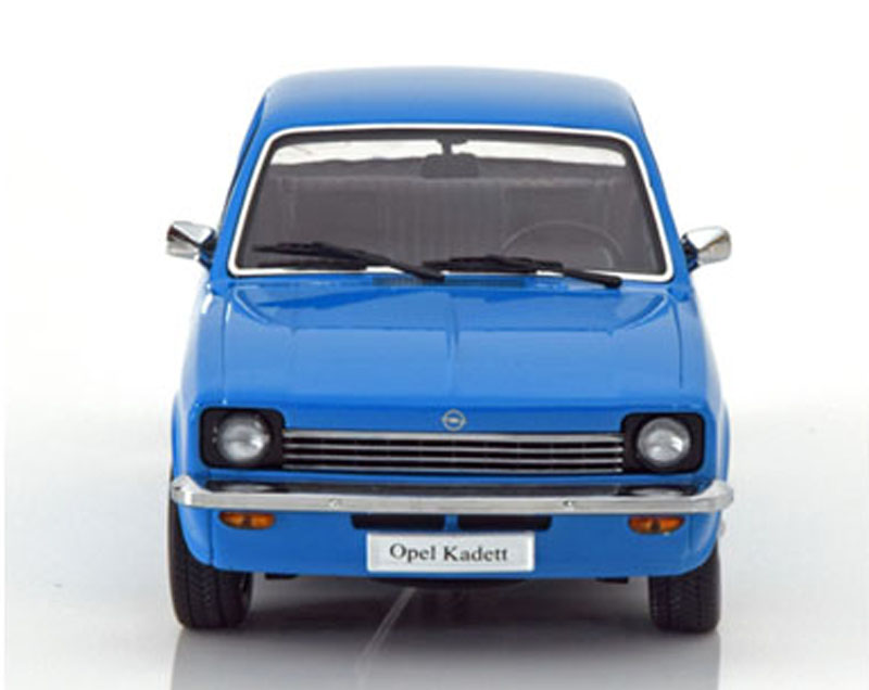 Opel Kadett C Limousine Stufenheck 2 türig blau 1:18