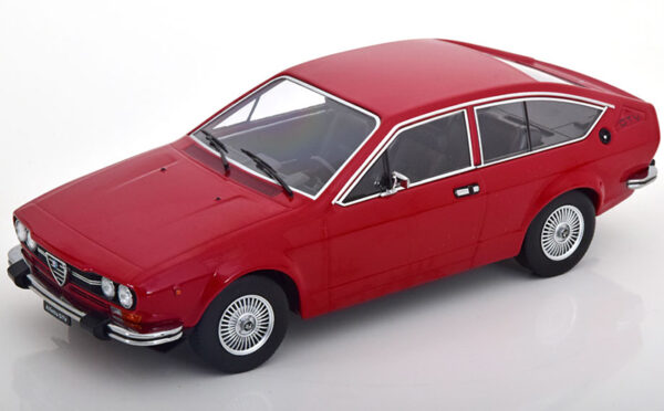 Alfa Romeo Alfetta 2000 GTV Coupe 1976 rot 1:18