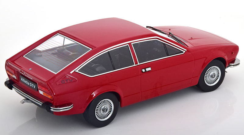 Alfa Romeo Alfetta 2000 GTV Coupe 1976 rot 1:18