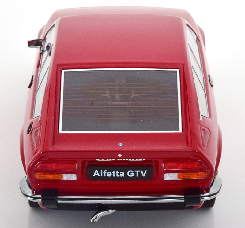 Alfa Romeo Alfetta 2000 GTV Coupe 1976 rot 1:18