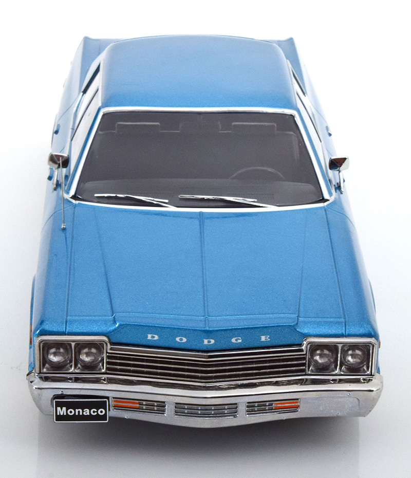 Dodge Monaco 1974 blau metallik 1:18