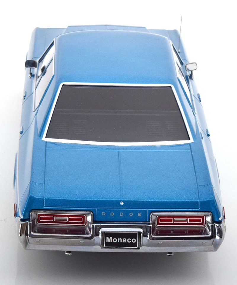 Dodge Monaco 1974 blau metallik 1:18