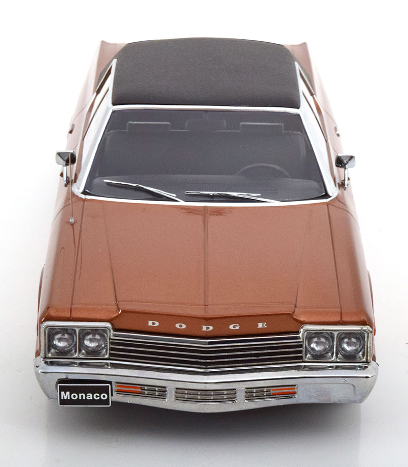 Dodge Monaco 1974 braun metallik 1:18
