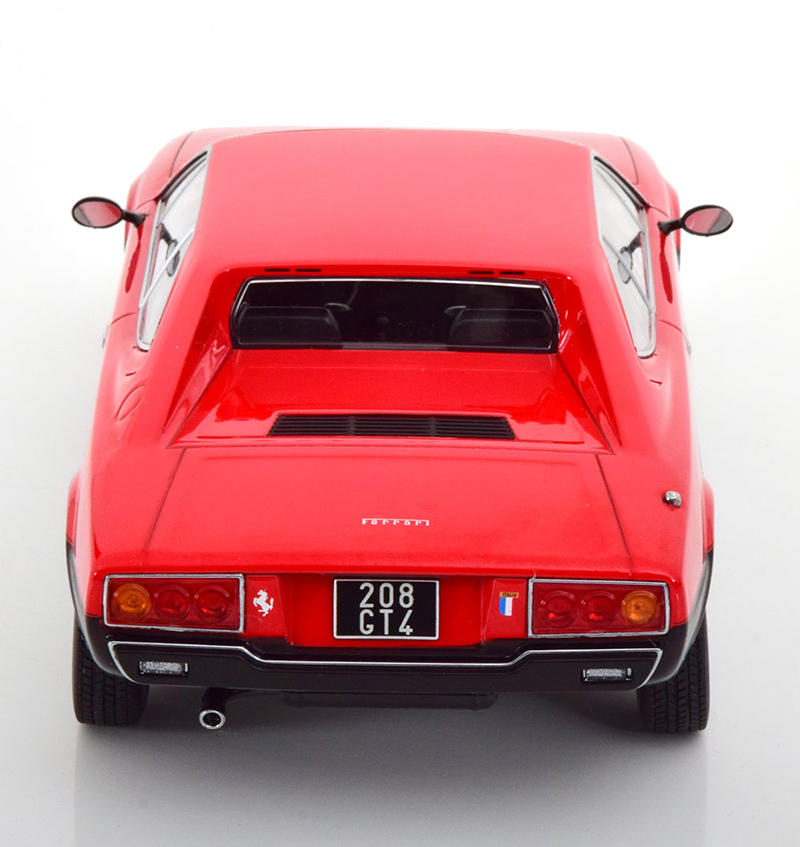 Ferrari 208 GT4 Coupe 1975 rot / matt schwarz 1:18