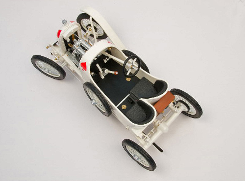 Austro Daimler ADR Rennwagen SASCHA 1922 weiss 1:18 Ferdinand Porsche Konstruktion