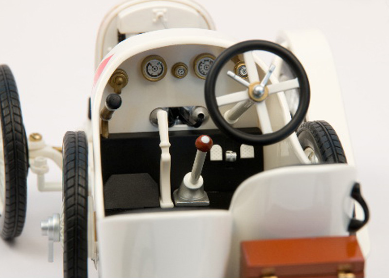 Austro Daimler ADR Rennwagen SASCHA 1922 weiss 1:18 Ferdinand Porsche Konstruktion