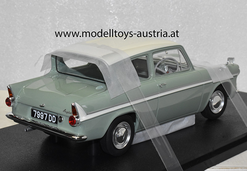 Ford Anglia 105 E Coupe 1961 grün 1:18