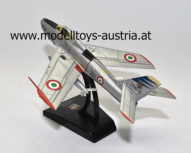 F-84F-61 RE Thunderstreak 32 50° Stormo 155° Gruppo C.B. 1:100