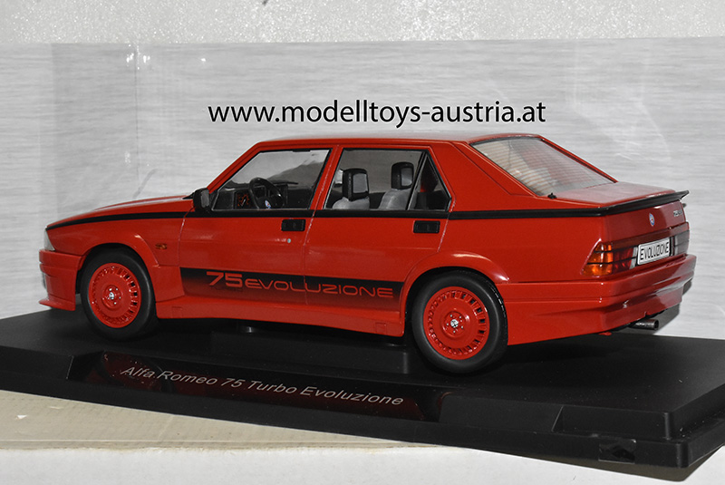 Alfa Romeo 75 Turbo Evolitione rot 1:18