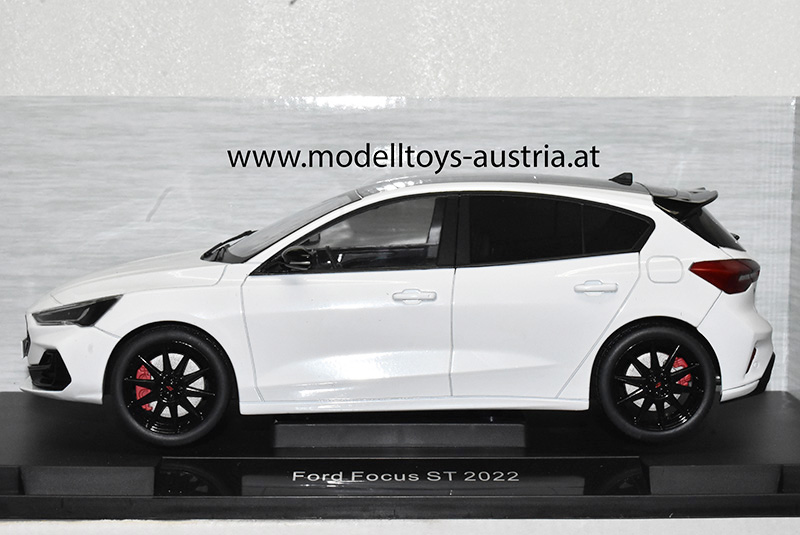Ford Focus ST 2022 weiss 1:18