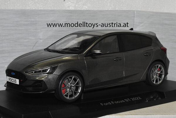 Ford Focus ST 2022 grau metallik 1:18