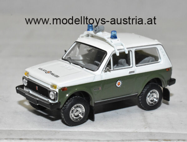Lada Niva WAS-2121 Niwa 2121 Taiga 1976 VOLKSPOLIZEI Polizei grün / weiss 1:87 H0