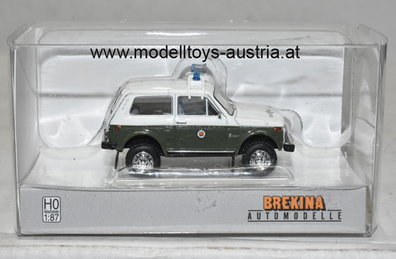 Lada Niva WAS-2121 Niwa 2121 Taiga 1976 VOLKSPOLIZEI Polizei grün / weiss 1:87 H0