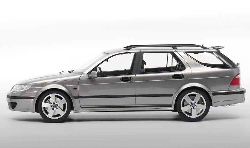 SAAB 9-5 Break Kombi Sportkombi AERO 2005 silber 1:18