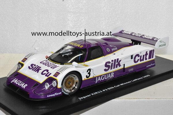 Jaguar XJR12 1990 Le Mans Sieger NIELSEN / COBB / SALAZAR 1:18