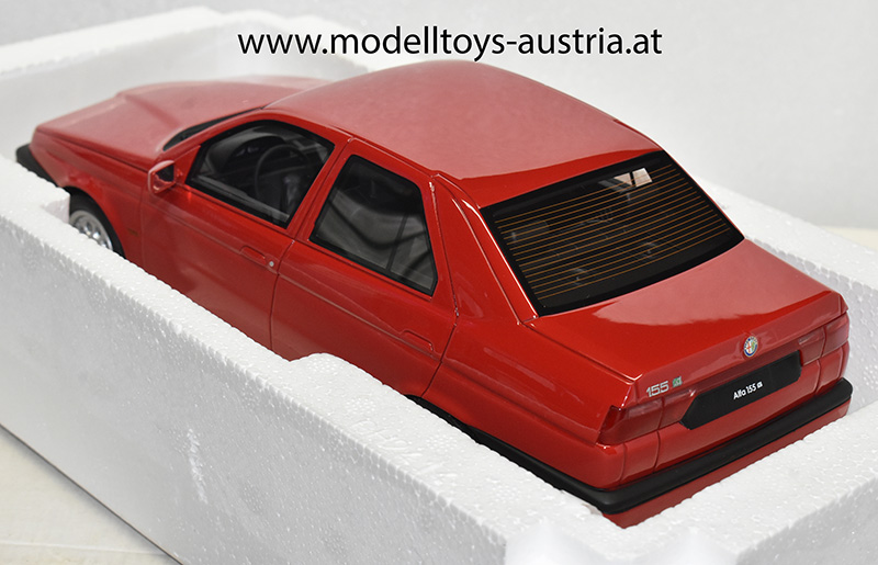 Alfa Romeo 155 Q4 1992 rot 1:18